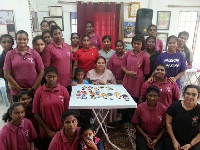 Thread Jewellery Making Class