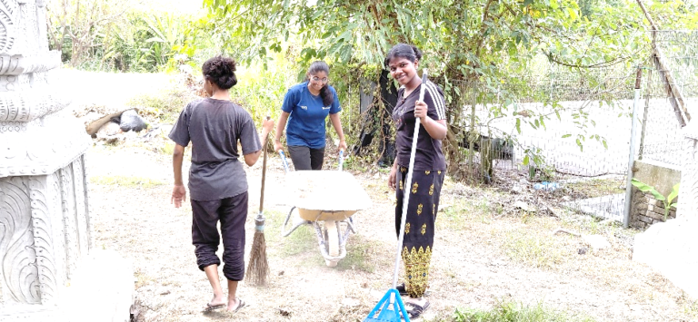 20 SSDI Residents Join Temple Clean-Up Programme at Sri Saradha Devi Illam Malaysia